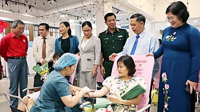 TPHCM tổ chức Đại hội Hội Chữ thập đỏ lần thứ I sau hợp nhất- Ảnh 1. TPHCM tổ chức Đại hội Hội Chữ thập đỏ lần thứ I sau hợp nhất- Ảnh 1.