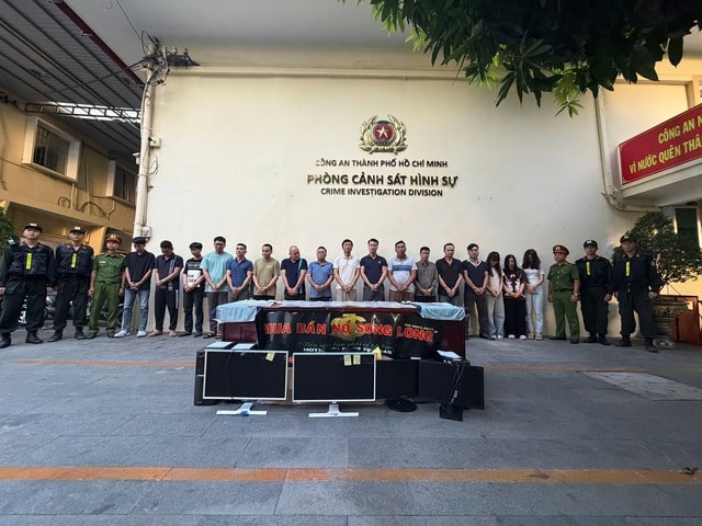 Băng nhóm đòi nợ xã hội đen núp bóng công ty 'mua bán nợ’ thu hơn 100 tỷ đồng sa lưới- Ảnh 2. Băng nhóm đòi nợ xã hội đen núp bóng công ty 'mua bán nợ’ thu hơn 100 tỷ đồng sa lưới- Ảnh 2.