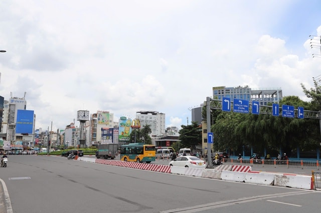 TPHCM triển khai hàng loạt giải pháp mới để giảm ùn tắc tại các điểm nóng giao thông- Ảnh 2.