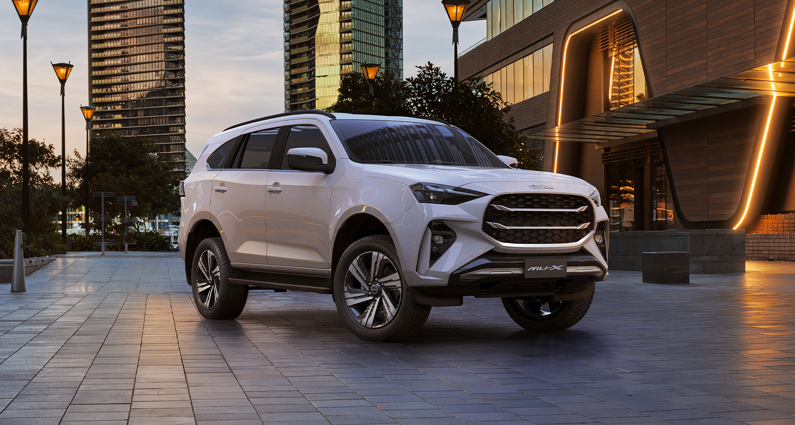 Isuzu mu-X tối ưu hóa bài toán kinh tế cho doanh nghiệp, khách hàng chạy dịch vụ.