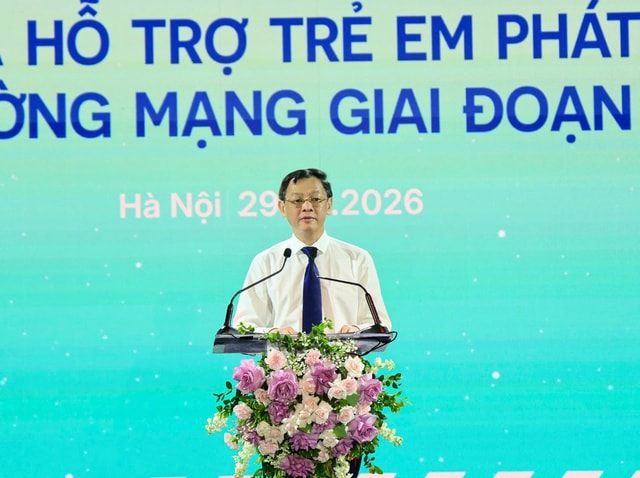 Phó Thủ tướng Phạm Thị Thanh Trà phát động chương trình bảo vệ trẻ em trên môi trường mạng- Ảnh 4. Phó Thủ tướng Phạm Thị Thanh Trà phát động chương trình bảo vệ trẻ em trên môi trường mạng- Ảnh 4.