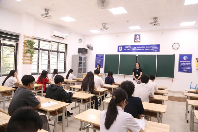 Gần 125.000 thí sinh Hà Nội hoàn tất thủ tục trước ngày thi lớp 10- Ảnh 7.
