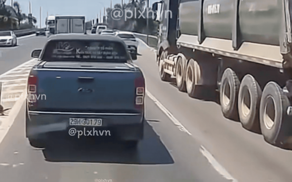 tài xế ô tô khôn lỏi cầu thăng long tài xế ô tô khôn lỏi cầu thăng long