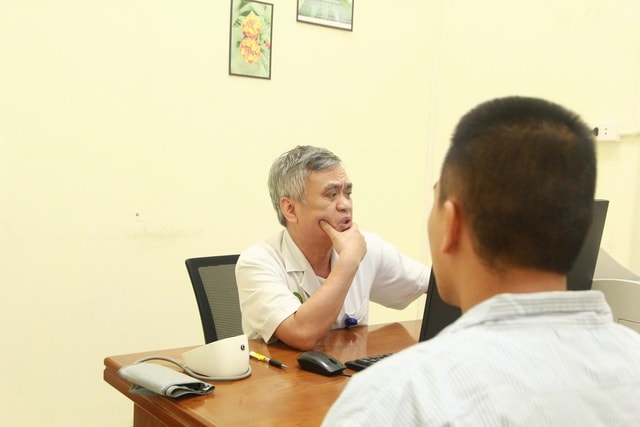 Nam sinh viên luôn tưởng tượng mình bị theo dõi sau thời gian dùng cần sa, 'cỏ Mỹ'- Ảnh 2. Nam sinh viên luôn tưởng tượng mình bị theo dõi sau thời gian dùng cần sa, 'cỏ Mỹ'- Ảnh 2.
