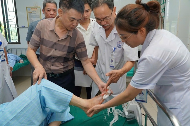 Tăng cơ hội bảo tồn chi thể cho người bệnh đái tháo đường- Ảnh 4. Tăng cơ hội bảo tồn chi thể cho người bệnh đái tháo đường- Ảnh 4.