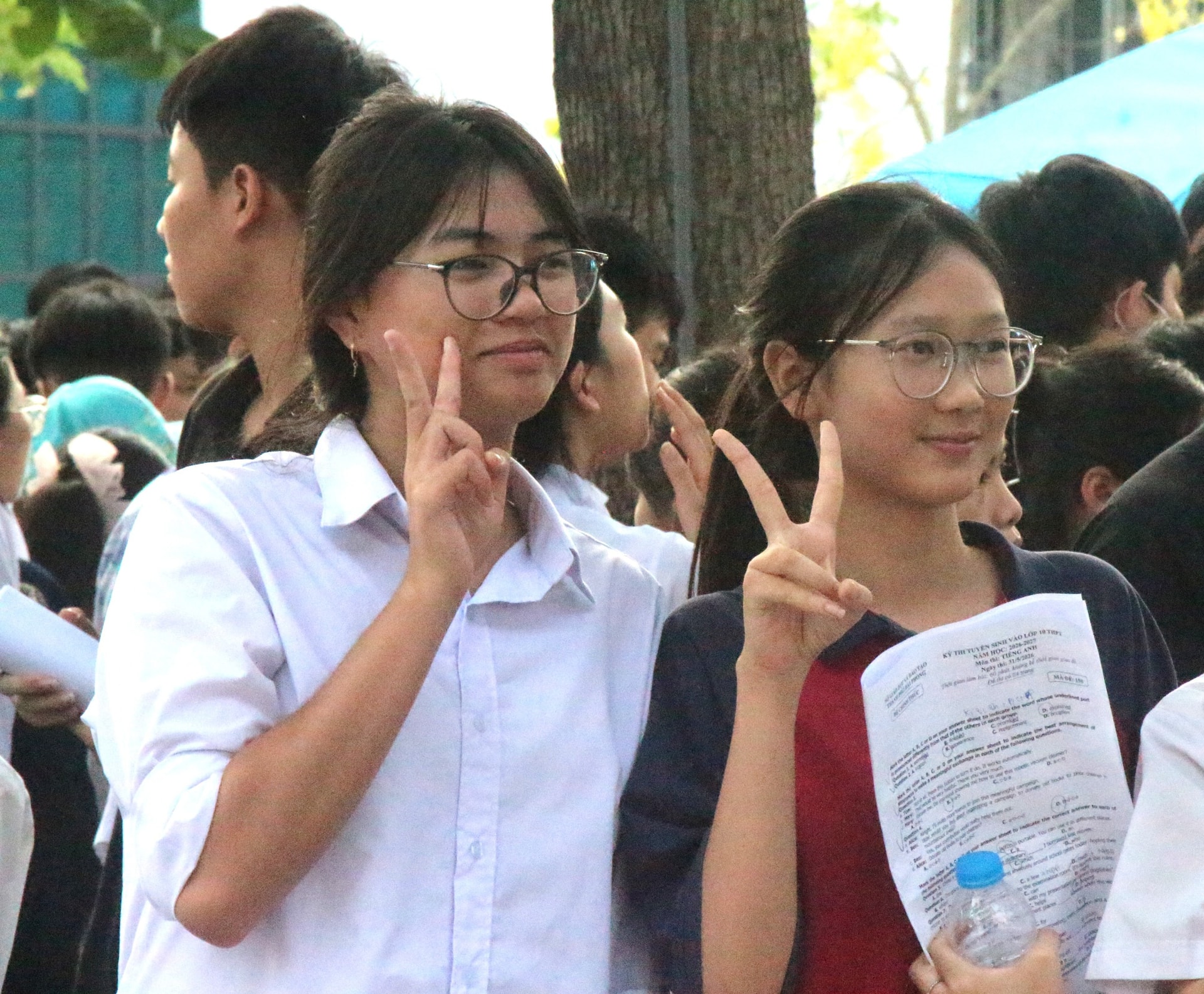 Thí sinh Hải Phòng 'thở phào' sau môn thi đầu tiên vào lớp 10- Ảnh 5. Thí sinh Hải Phòng 'thở phào' sau môn thi đầu tiên vào lớp 10- Ảnh 5.