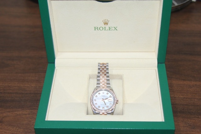 Trộm đồng hồ Rolex 665 triệu đồng- Ảnh 2.