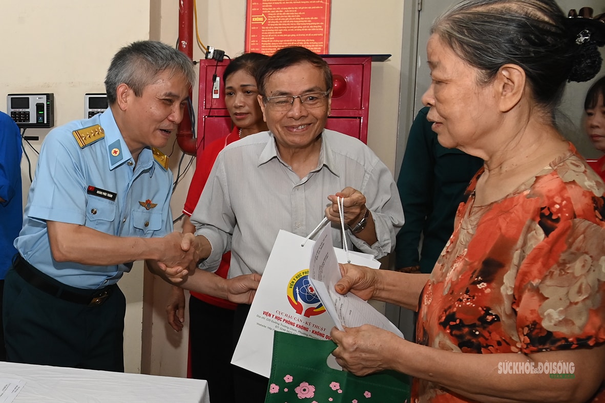 Chăm sóc sức khỏe cho gia đình chính sách, người có công hướng tới 'Tháng tri ân'- Ảnh 3. Chăm sóc sức khỏe cho gia đình chính sách, người có công hướng tới 'Tháng tri ân'- Ảnh 3.