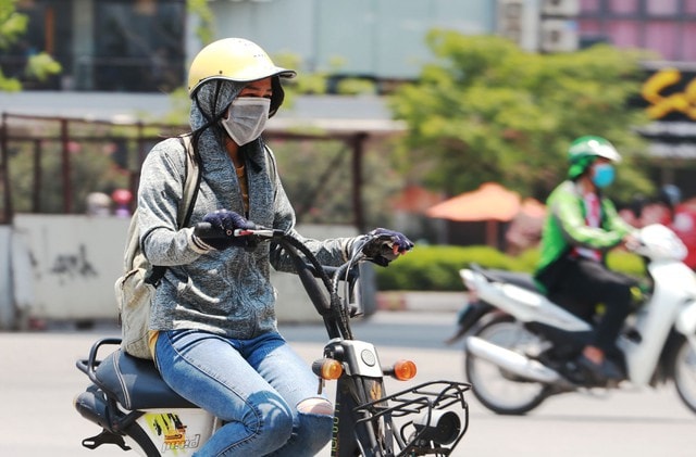 Nắng nóng trên 37 độ lại bao phủ Bắc Bộ- Ảnh 1. Nắng nóng trên 37 độ lại bao phủ Bắc Bộ- Ảnh 1.