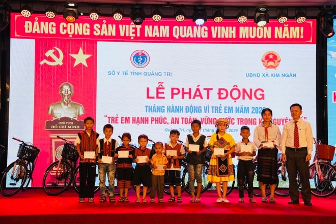 Để gần 450.000 trẻ em tại Quảng Trị 'hạnh phúc, an toàn, vững bước trong kỷ nguyên số'- Ảnh 6. Để gần 450.000 trẻ em tại Quảng Trị 'hạnh phúc, an toàn, vững bước trong kỷ nguyên số'- Ảnh 6.