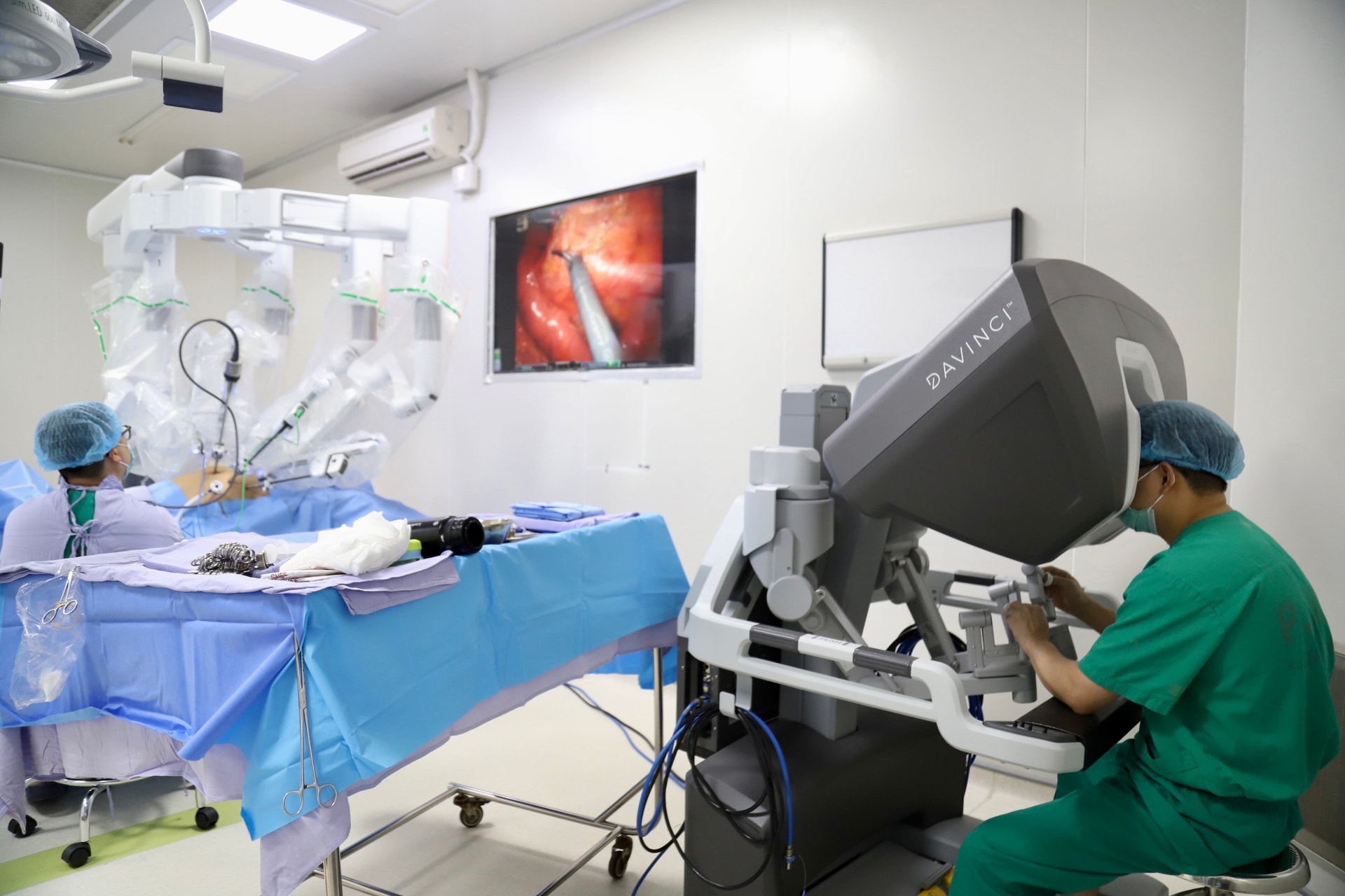 Chủ quan với dấu hiệu đi ngoài ra máu, người đàn ông 42 tuổi 'sốc' vì ung thư trực tràng- Ảnh 1. Chủ quan với dấu hiệu đi ngoài ra máu, người đàn ông 42 tuổi 'sốc' vì ung thư trực tràng- Ảnh 1.