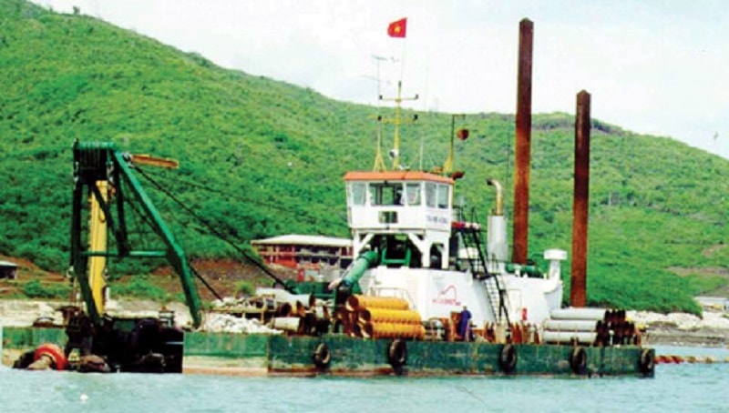 Ủy ban Chứng khoán Nhà nước xử phạt Công ty Cổ phần Tàu Cuốc- Ảnh 1.