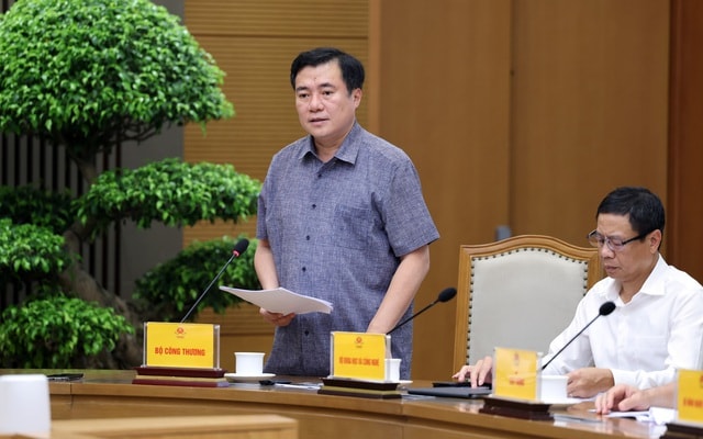Thứ trưởng Bộ Công Thương: Sau 1 ngày chuyển đổi, sức mua xăng E10 tương đương xăng khoáng- Ảnh 1.