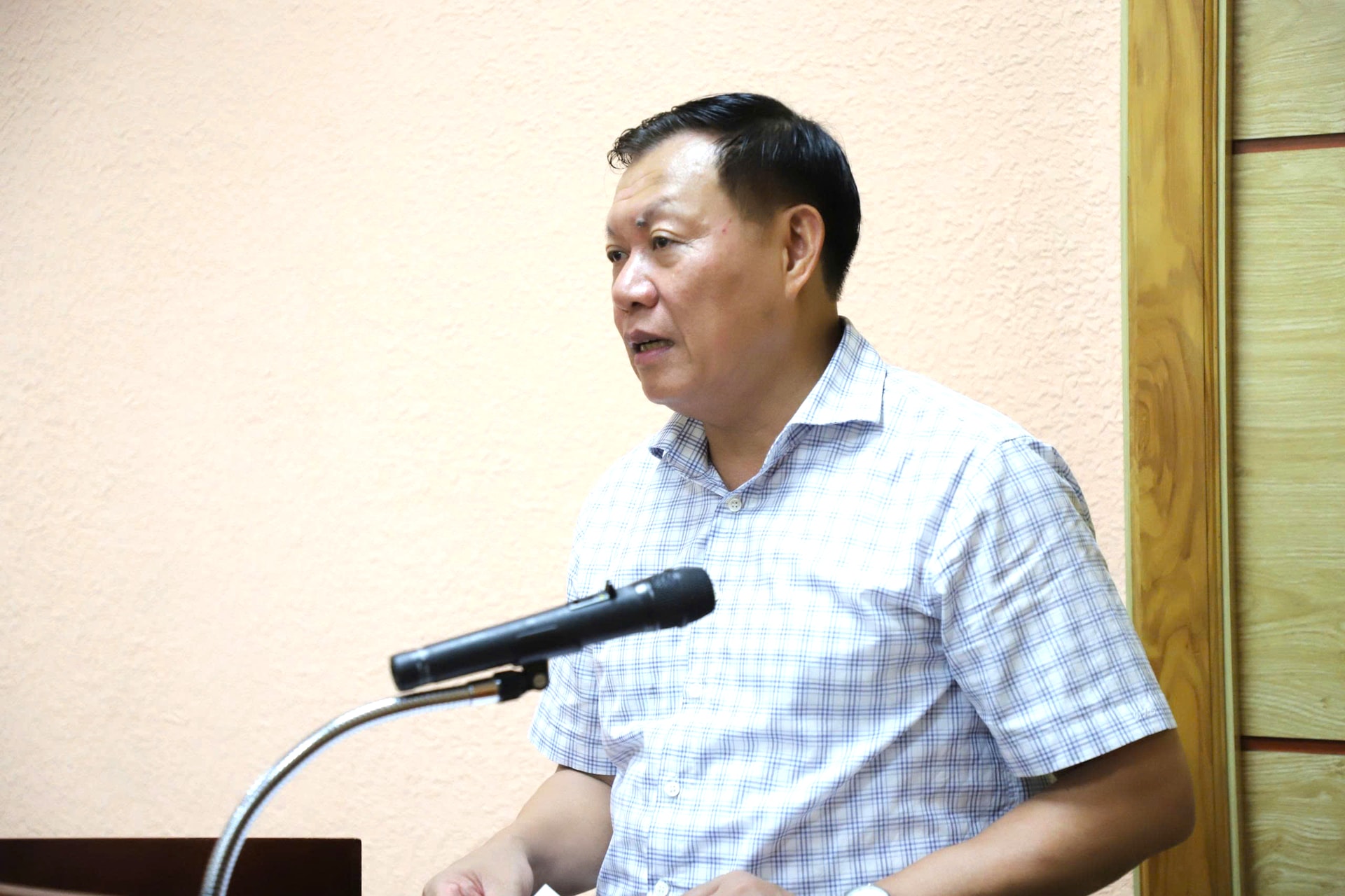Bộ Y tế trao tặng Kỷ niệm chương 'Vì sức khoẻ nhân dân' cho 2 chuyên gia của CDC Hoa Kỳ tại Việt Nam- Ảnh 2.