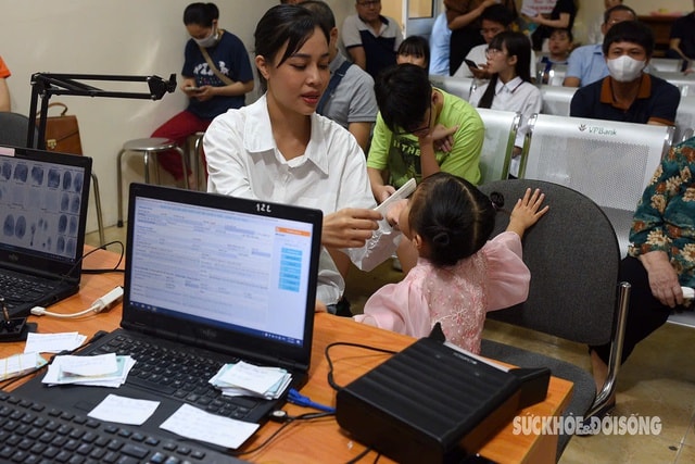Trẻ sơ sinh có thể được cấp căn cước cùng đăng ký khai sinh- Ảnh 2. Trẻ sơ sinh có thể được cấp căn cước cùng đăng ký khai sinh- Ảnh 2.