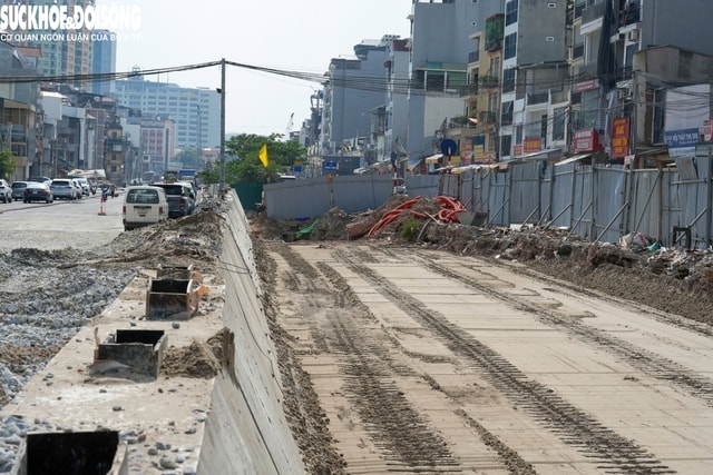 Diện mạo mới đường vành đai 1 nhiều đoạn được thảm nhựa- Ảnh 7. Diện mạo mới đường vành đai 1 nhiều đoạn được thảm nhựa- Ảnh 7.