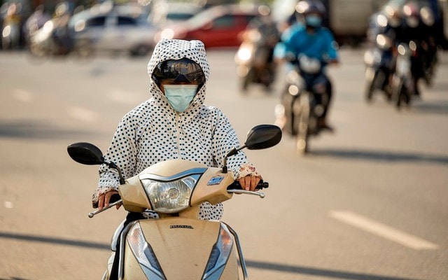 El Nino gia tăng mạnh, nắng nóng và mưa lũ ngày càng khốc liệt- Ảnh 1. El Nino gia tăng mạnh, nắng nóng và mưa lũ ngày càng khốc liệt- Ảnh 1.