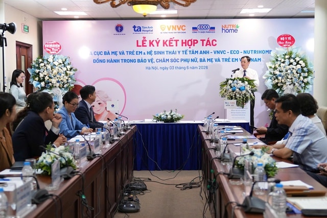 Thứ trưởng Nguyễn Tri Thức: Công tác bà mẹ, trẻ em không chỉ là chăm sóc y tế- Ảnh 2.
