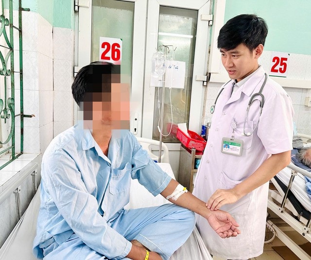 Diễn biến mới nhất về sức khỏe bệnh nhân nghi ngộ độc bọ xít ở Thanh Hóa- Ảnh 2.