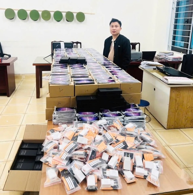 Khởi tố 3 người bán hơn 1.000 điện thoại Samsung Galaxy S23 Ultra giả - Ảnh 2.