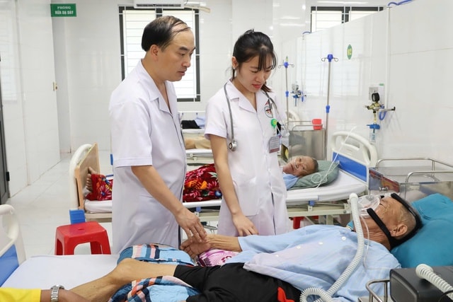 Nâng tầm chất lượng khám, chữa bệnh vì sức khỏe Nhân dân- Ảnh 4. Nâng tầm chất lượng khám, chữa bệnh vì sức khỏe Nhân dân- Ảnh 4.