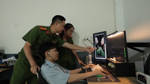 Gần dân từ không gian số:Kỳ 1: Phía sau video triệu view của 'đạo diễn áo xanh'- Ảnh 4. Gần dân từ không gian số:Kỳ 1: Phía sau video triệu view của 'đạo diễn áo xanh'- Ảnh 4.