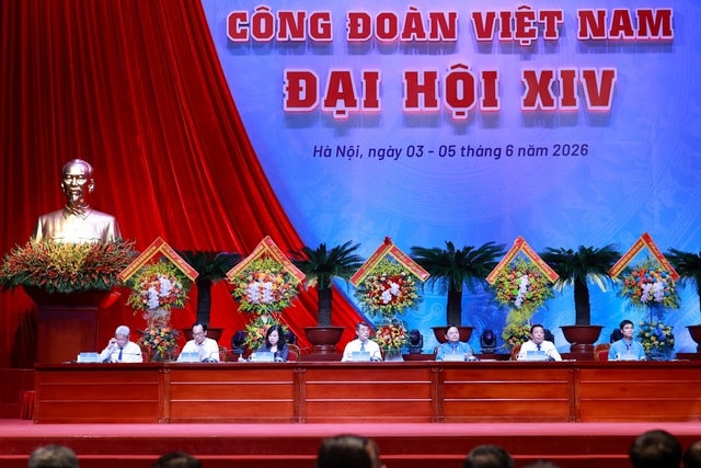 Thủ tướng: Tạo điều kiện để người lao động thuê nhà ổn định, lâu dài- Ảnh 1. Thủ tướng: Tạo điều kiện để người lao động thuê nhà ổn định, lâu dài- Ảnh 1.