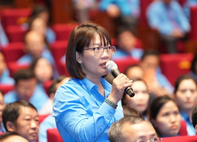 Bộ trưởng Đào Hồng Lan trả lời loạt kiến nghị về sức khỏe, ATTP và thuốc giả tại Đại hội XIV Công đoàn- Ảnh 2. Bộ trưởng Đào Hồng Lan trả lời loạt kiến nghị về sức khỏe, ATTP và thuốc giả tại Đại hội XIV Công đoàn- Ảnh 2.