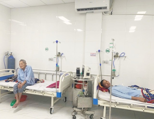 Hà Tĩnh chủ động bảo vệ người bệnh trong mùa nắng nóng- Ảnh 1. Hà Tĩnh chủ động bảo vệ người bệnh trong mùa nắng nóng- Ảnh 1.