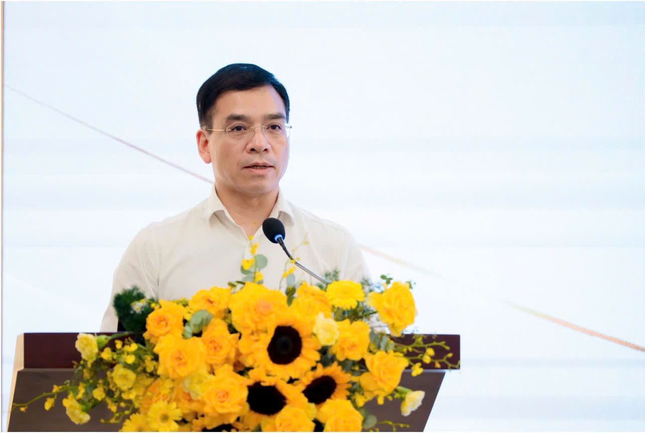 Xây dựng bộ tiêu chuẩn chất lượng bệnh viện nâng cao: Hướng tới người bệnh và tiệm cận chuẩn quốc tế- Ảnh 1. Xây dựng bộ tiêu chuẩn chất lượng bệnh viện nâng cao: Hướng tới người bệnh và tiệm cận chuẩn quốc tế- Ảnh 1.