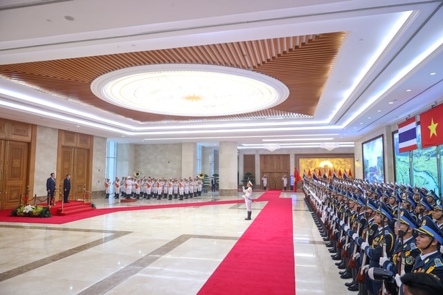Thủ tướng Lê Minh Hưng chủ trì lễ đón Thủ tướng Thái Lan- Ảnh 1. Thủ tướng Lê Minh Hưng chủ trì lễ đón Thủ tướng Thái Lan- Ảnh 1.