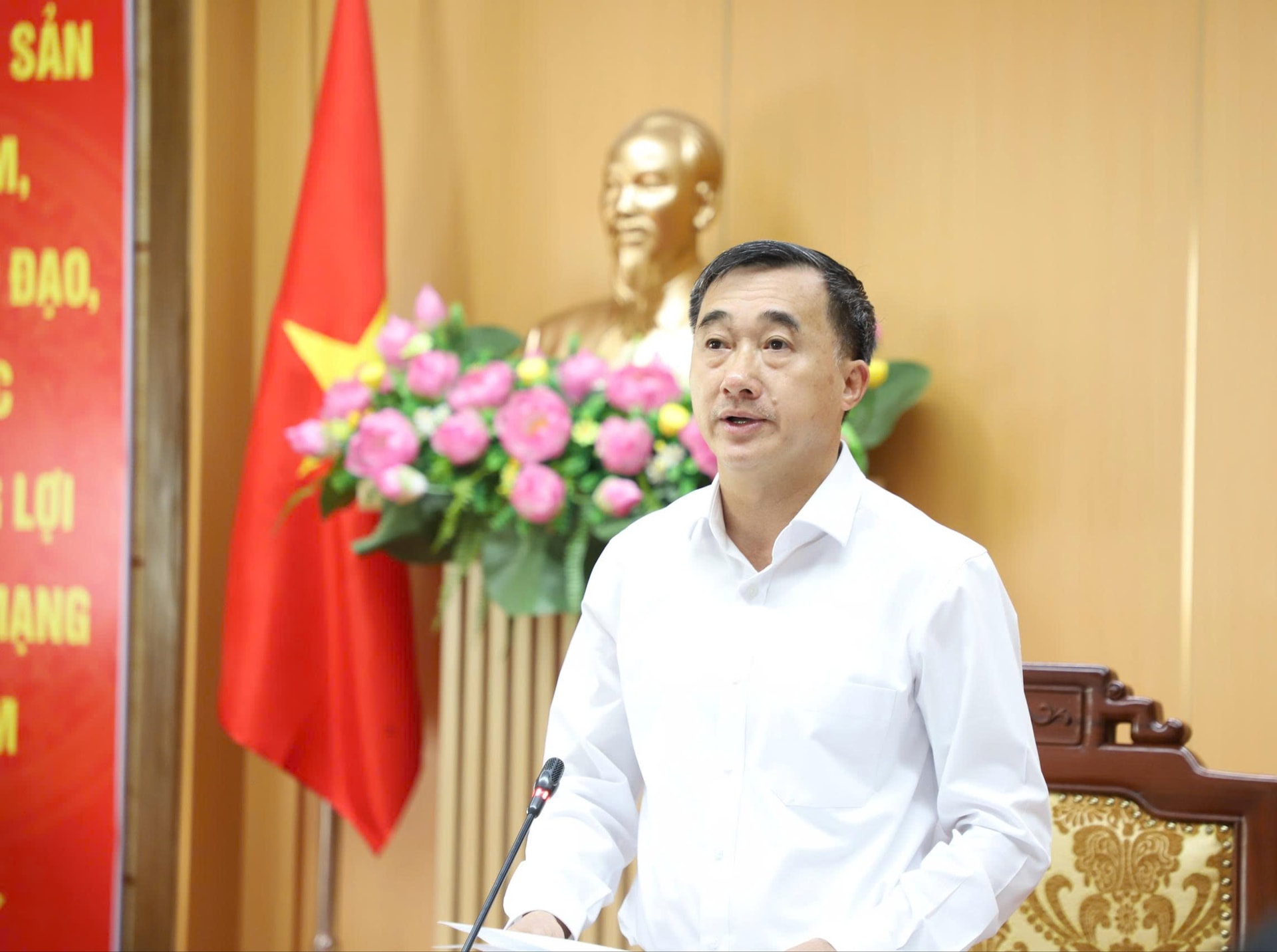100% người dân khám sức khỏe định kỳ, khám sàng lọc miễn phí năm 2026: Mục tiêu lớn phải quyết tâm thực hiện- Ảnh 1. 100% người dân khám sức khỏe định kỳ, khám sàng lọc miễn phí năm 2026: Mục tiêu lớn phải quyết tâm thực hiện- Ảnh 1.