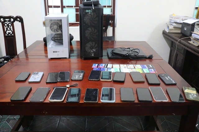 Triệt phá đường dây đánh bạc, rửa tiền trên mạng, bắt giữ hàng chục đối tượng- Ảnh 3.