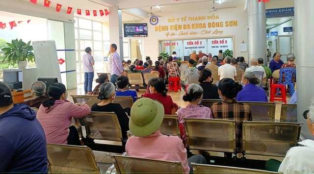 Quy trình 'một cửa' ở bệnh viện trên địa bàn phường giúp người dân khám nhanh, thủ tục gọn - Ảnh 1. Quy trình 'một cửa' ở bệnh viện trên địa bàn phường giúp người dân khám nhanh, thủ tục gọn - Ảnh 1.