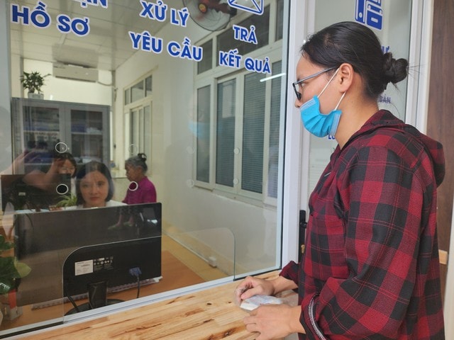 Quy trình 'một cửa' ở bệnh viện trên địa bàn phường giúp người dân khám nhanh, thủ tục gọn - Ảnh 3. Quy trình 'một cửa' ở bệnh viện trên địa bàn phường giúp người dân khám nhanh, thủ tục gọn - Ảnh 3.