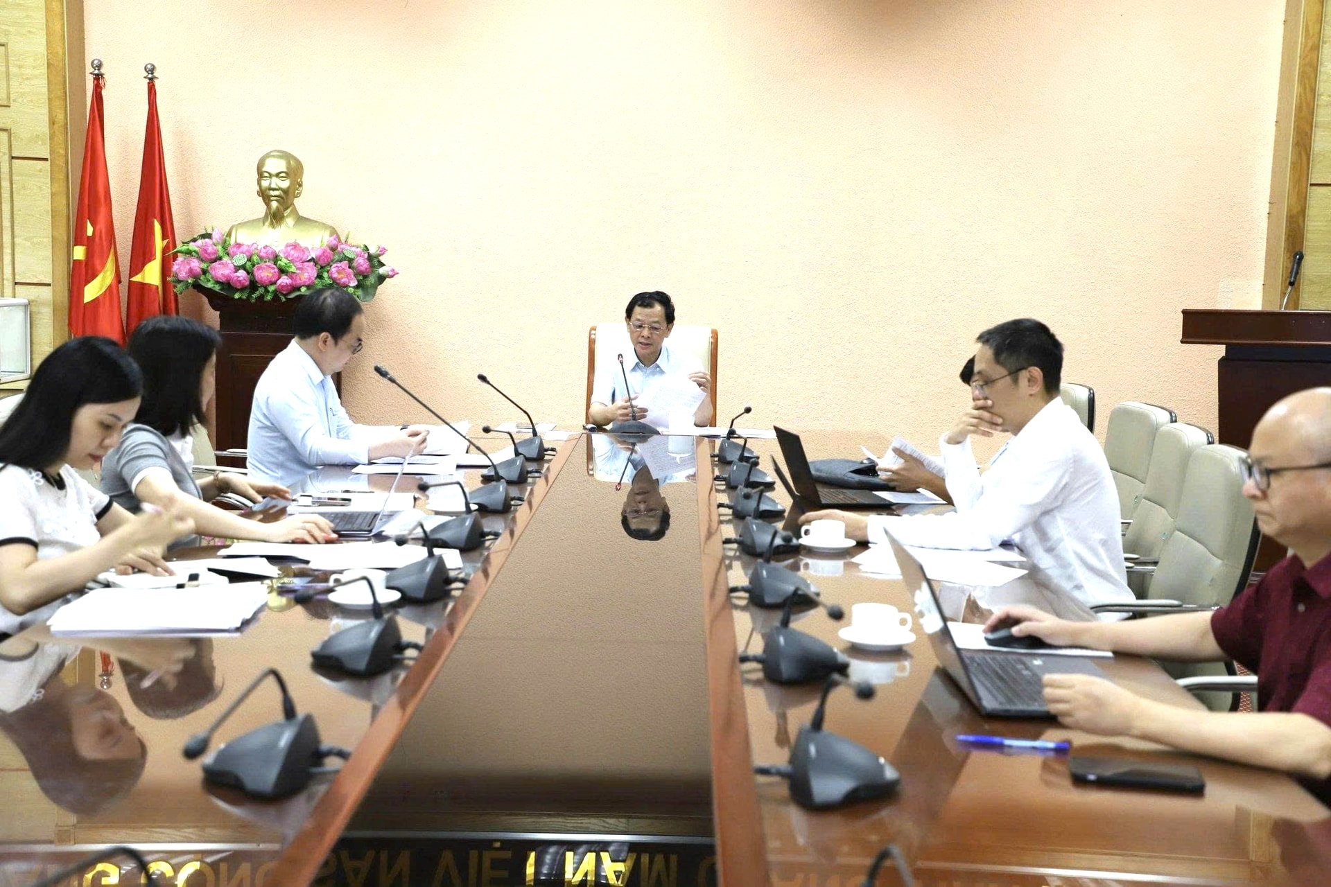 Khẩn trương hoàn thiện Thông tư mới về thực hành tốt sản xuất thuốc góp phần bảo vệ sức khỏe cộng đồng- Ảnh 5. Khẩn trương hoàn thiện Thông tư mới về thực hành tốt sản xuất thuốc góp phần bảo vệ sức khỏe cộng đồng- Ảnh 5.