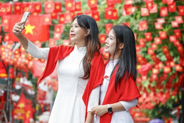 Đề xuất bổ sung thêm 1 ngày nghỉ hưởng nguyên lương vào Bộ Luật Lao động- Ảnh 1.