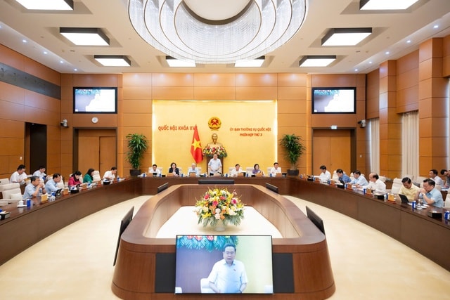 Chủ tịch Quốc hội: Giám sát chặt việc sử dụng trụ sở dôi dư sau sắp xếp bộ máy- Ảnh 4. Chủ tịch Quốc hội: Giám sát chặt việc sử dụng trụ sở dôi dư sau sắp xếp bộ máy- Ảnh 4.