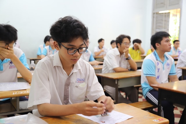 Gần 143.000 thí sinh tại TPHCM tự tin bước vào kỳ thi tốt nghiệp THPT lớn nhất từ trước đến nay- Ảnh 2.