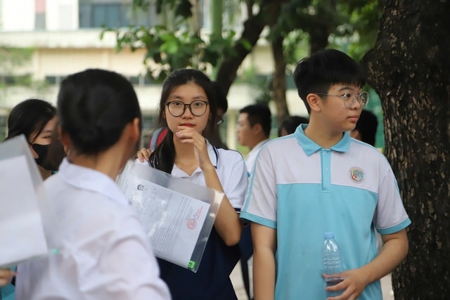 Đáp án đề thi môn Hóa học tốt nghiệp THPT 2026 tất cả mã đề- Ảnh 1. Đáp án đề thi môn Hóa học tốt nghiệp THPT 2026 tất cả mã đề- Ảnh 1.
