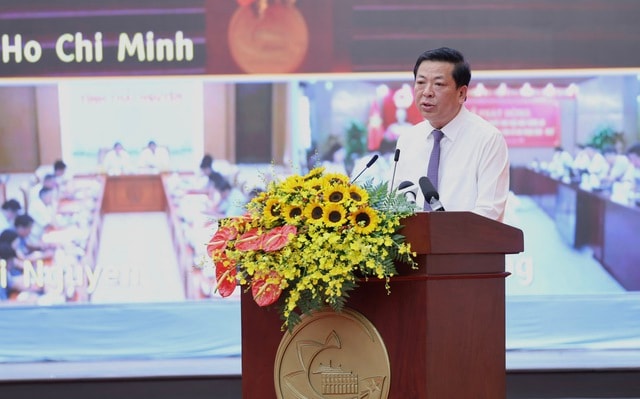 Thủ tướng phát động phong trào thi đua thực hiện mục tiêu tăng trưởng bền vững 2 con số- Ảnh 4. Thủ tướng phát động phong trào thi đua thực hiện mục tiêu tăng trưởng bền vững 2 con số- Ảnh 4.