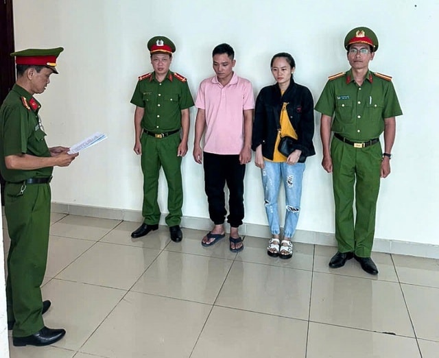 Vợ chồng chủ Công ty Ba Con Sư Tử bị khởi tố vì bán phân bón giả ra thị trường- Ảnh 1. Vợ chồng chủ Công ty Ba Con Sư Tử bị khởi tố vì bán phân bón giả ra thị trường- Ảnh 1.