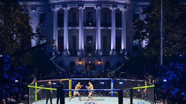 Nhà Trắng lần đầu tiên tổ chức sự kiện võ tổng hợp của UFC- Ảnh 1. Nhà Trắng lần đầu tiên tổ chức sự kiện võ tổng hợp của UFC- Ảnh 1.