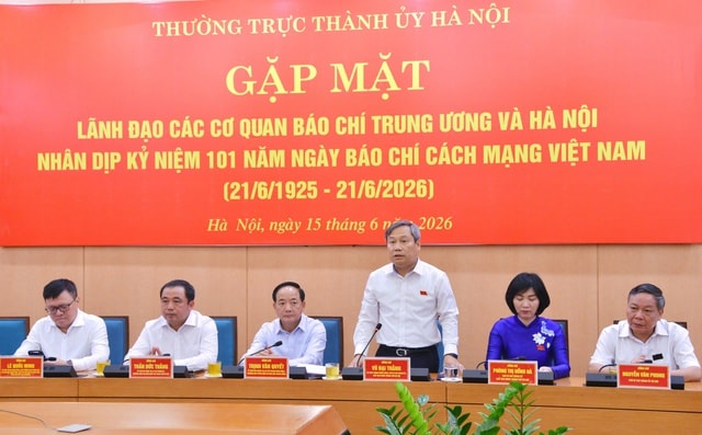 Hà Nội gặp mặt lãnh đạo các cơ quan báo chí nhân 101 năm Ngày Báo chí Cách mạng Việt Nam- Ảnh 2. Hà Nội gặp mặt lãnh đạo các cơ quan báo chí nhân 101 năm Ngày Báo chí Cách mạng Việt Nam- Ảnh 2.