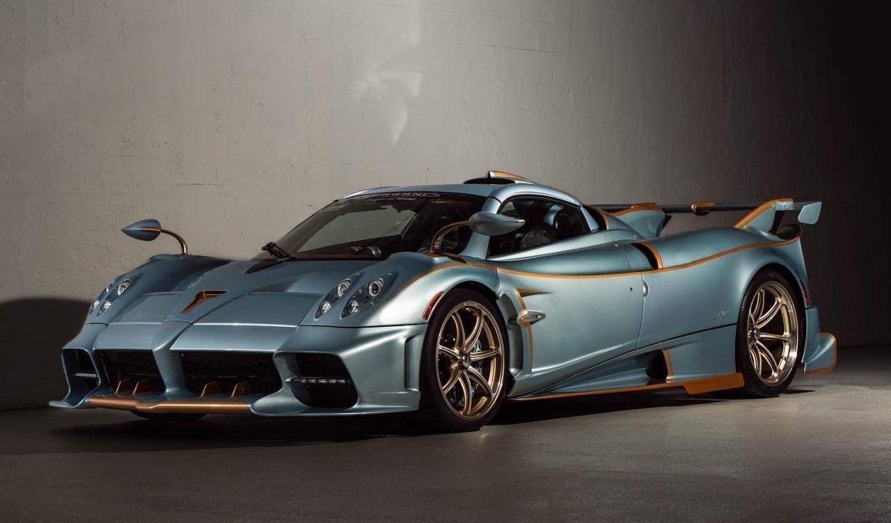 Pagani Huayra Imola Roadster.