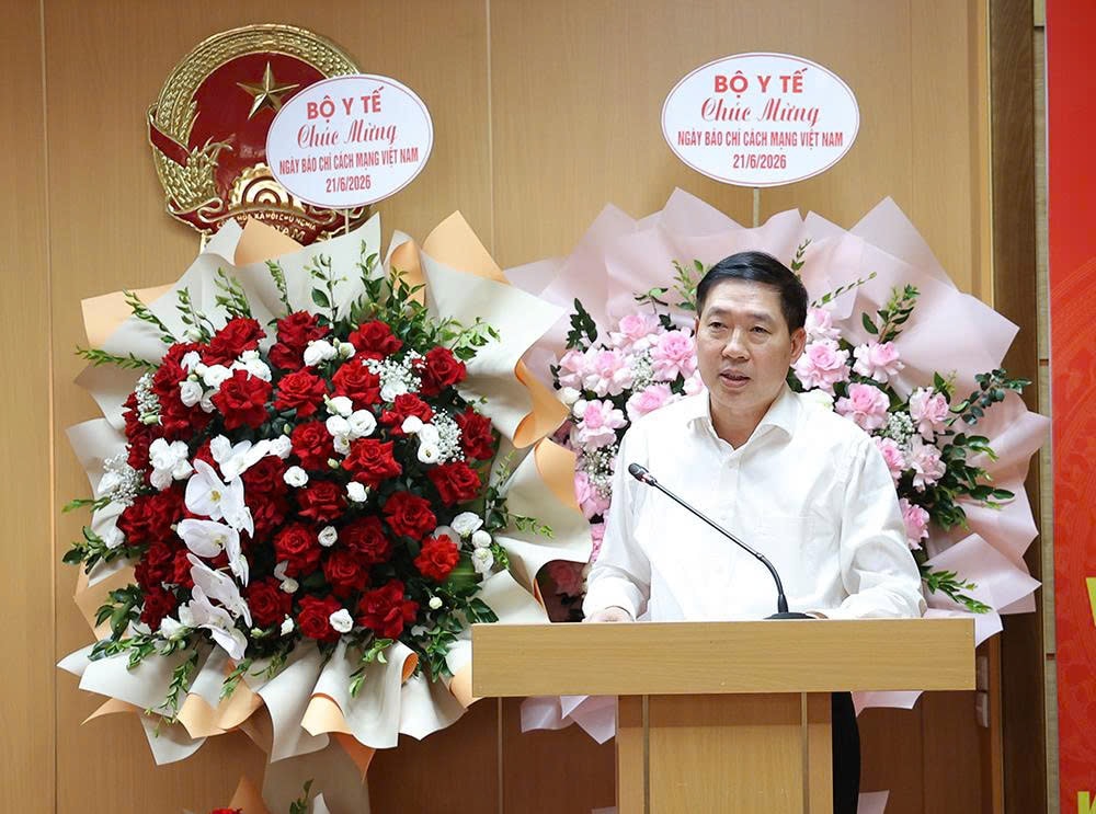 Lãnh đạo Bộ Y tế gặp mặt, chúc mừng các cơ quan báo chí, truyền thông của ngành nhân Kỷ niệm 101 năm Ngày Báo chí cách mạng Việt Nam- Ảnh 3. Lãnh đạo Bộ Y tế gặp mặt, chúc mừng các cơ quan báo chí, truyền thông của ngành nhân Kỷ niệm 101 năm Ngày Báo chí cách mạng Việt Nam- Ảnh 3.