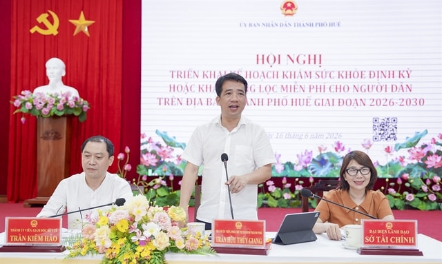 Huế triển khai khám sức khỏe định kỳ cho người dân, tích hợp kết quả vào Sổ sức khỏe điện tử- Ảnh 1. Huế triển khai khám sức khỏe định kỳ cho người dân, tích hợp kết quả vào Sổ sức khỏe điện tử- Ảnh 1.