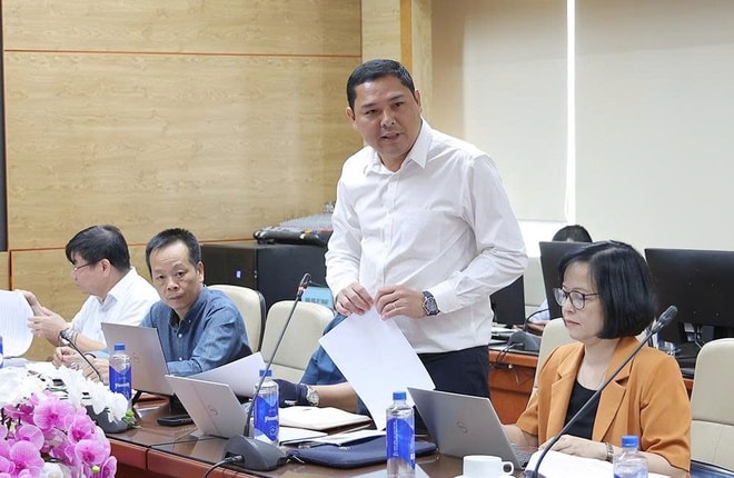 Bộ trưởng Đào Hồng Lan: Tập trung nguồn lực, bảo đảm tiến độ rà soát hệ thống văn bản quy phạm pháp luật về y tế- Ảnh 13. Bộ trưởng Đào Hồng Lan: Tập trung nguồn lực, bảo đảm tiến độ rà soát hệ thống văn bản quy phạm pháp luật về y tế- Ảnh 13.