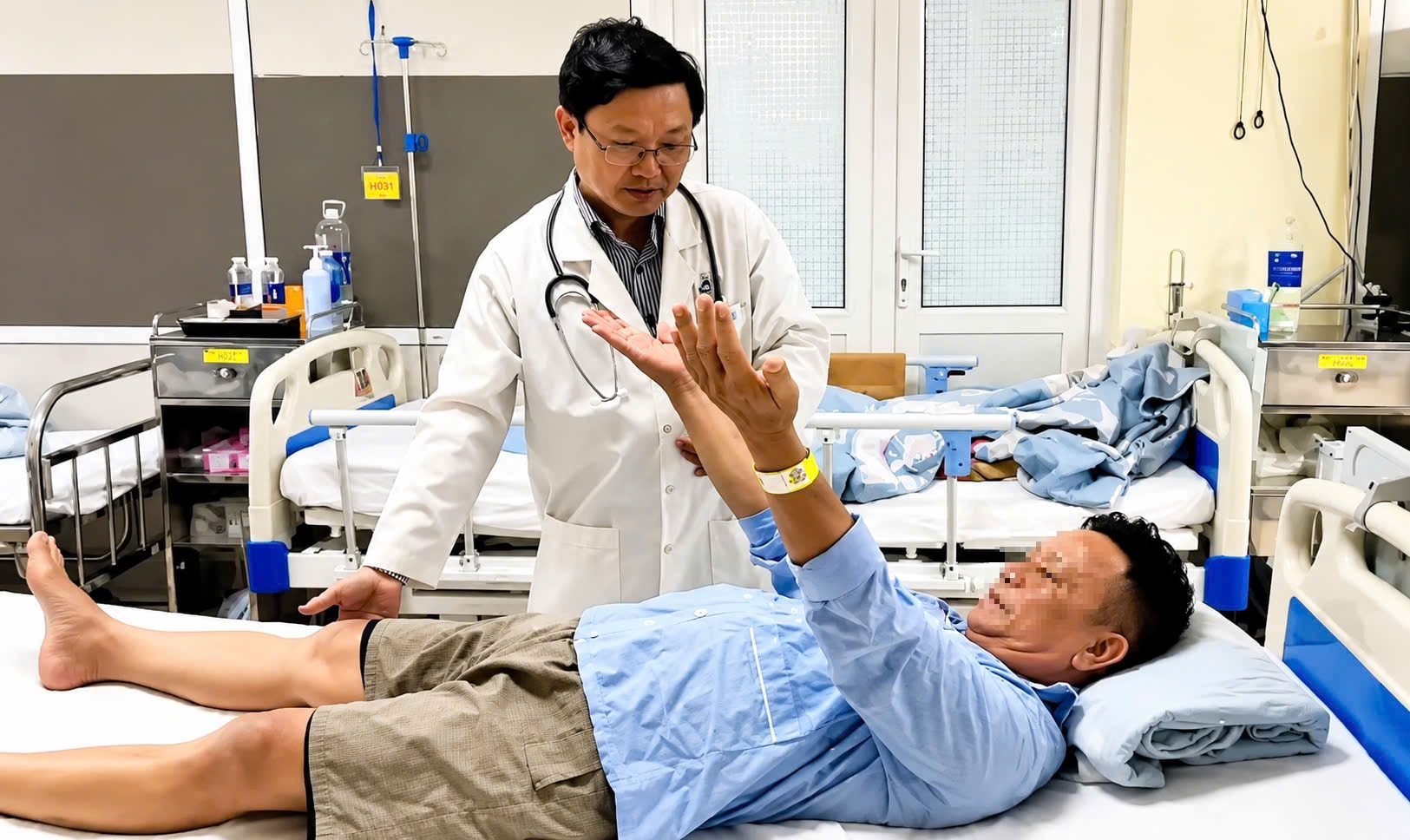 Bảo vệ sức khỏe mùa nắng nóng (1): Cảnh giác với sốc nhiệt và đột quỵ- Ảnh 5. Bảo vệ sức khỏe mùa nắng nóng (1): Cảnh giác với sốc nhiệt và đột quỵ- Ảnh 5.