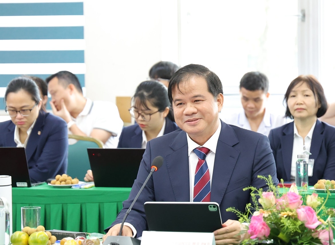 Bệnh viện Bạch Mai và Cộng hoà liên bang Đức thúc đẩy hợp tác đào tạo điều dưỡng, chăm sóc người cao tuổi- Ảnh 3. Bệnh viện Bạch Mai và Cộng hoà liên bang Đức thúc đẩy hợp tác đào tạo điều dưỡng, chăm sóc người cao tuổi- Ảnh 3.